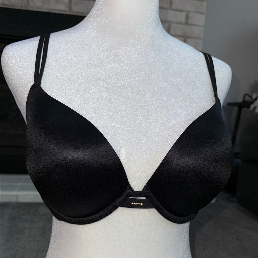 Victoria's Secret Sleek Push Up Black Bra 34DD
